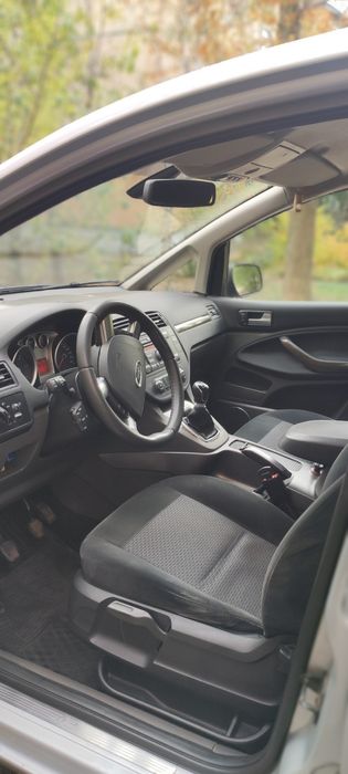 Продам FORD C-MAX 2010 года 1.8 дизель