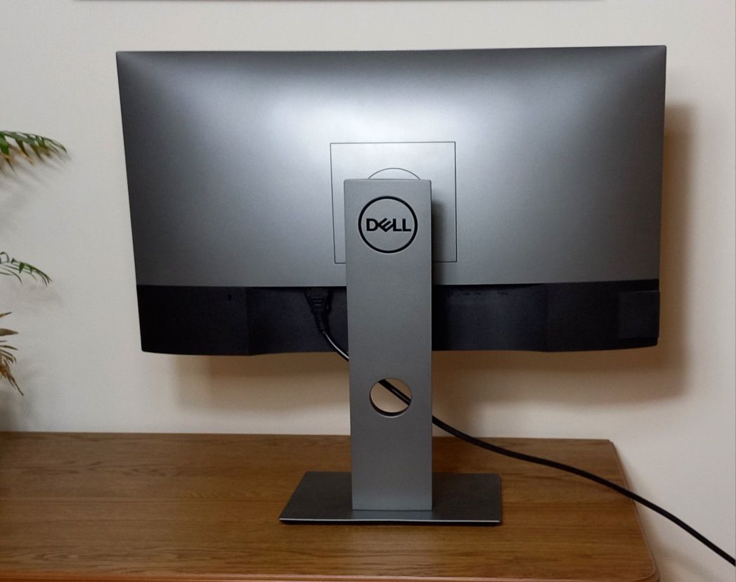 Monitor DELL U2419H