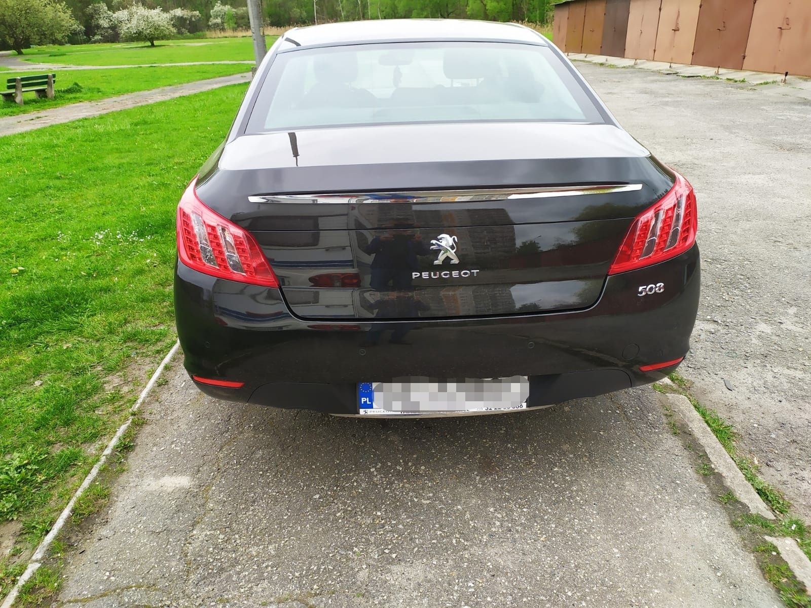 Peugeot 508 czarny metalic