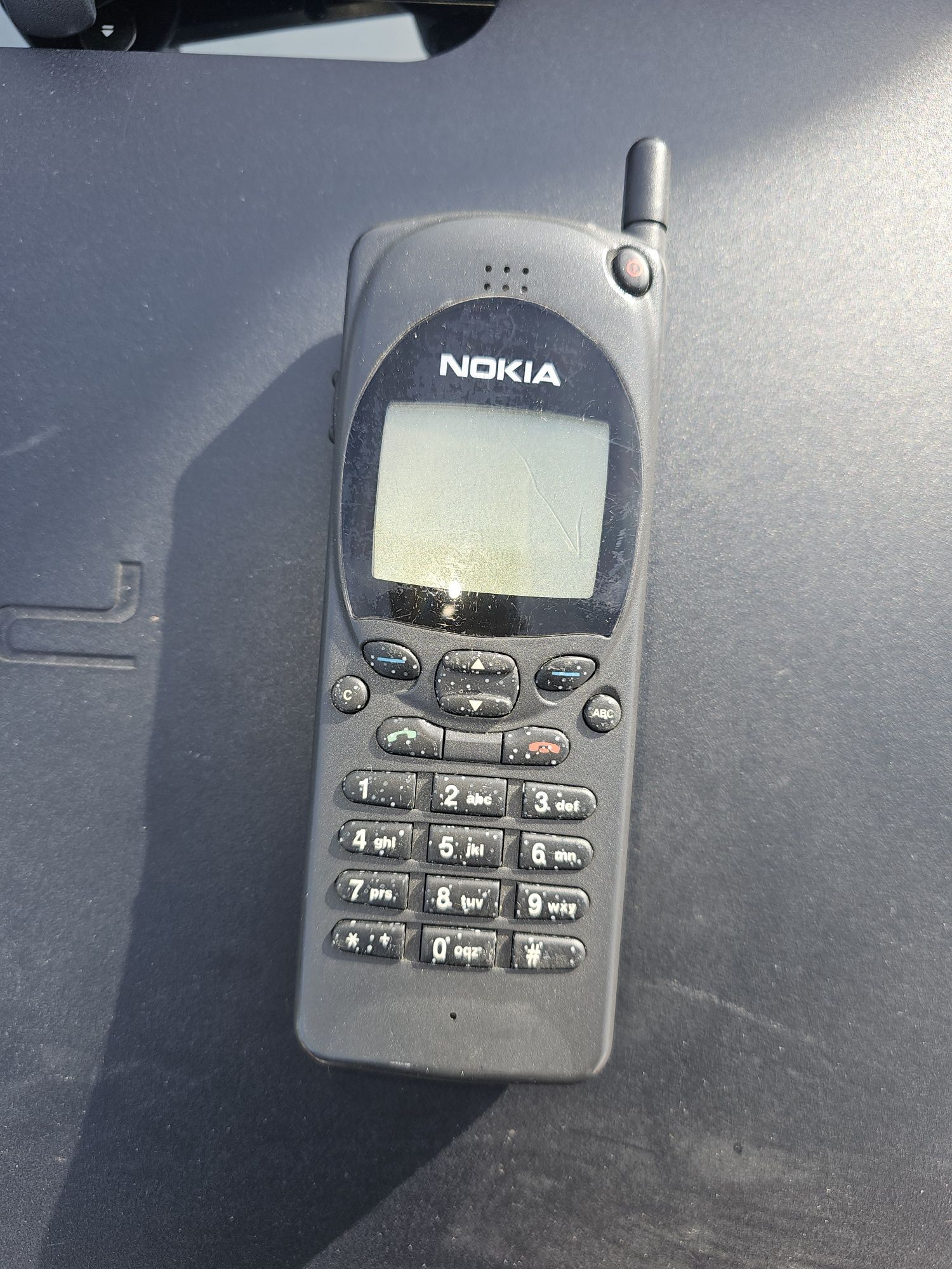 Zabytkowa Nokia 2110 unikat