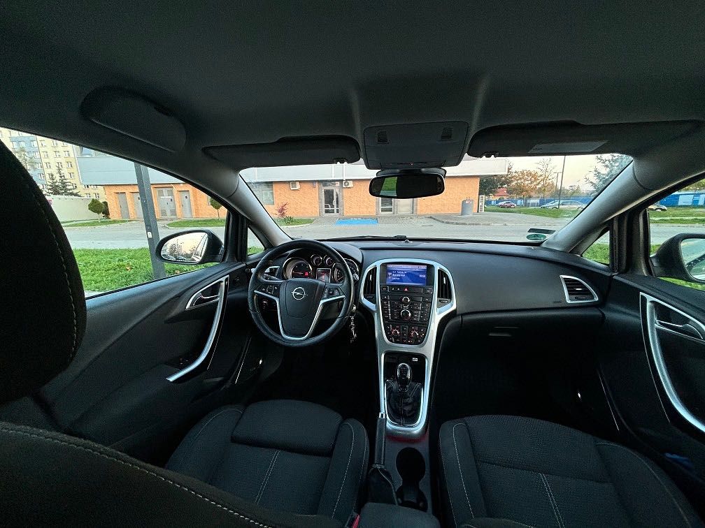 Opel Astra J - 2.0 CDTI SPORT 165KM
