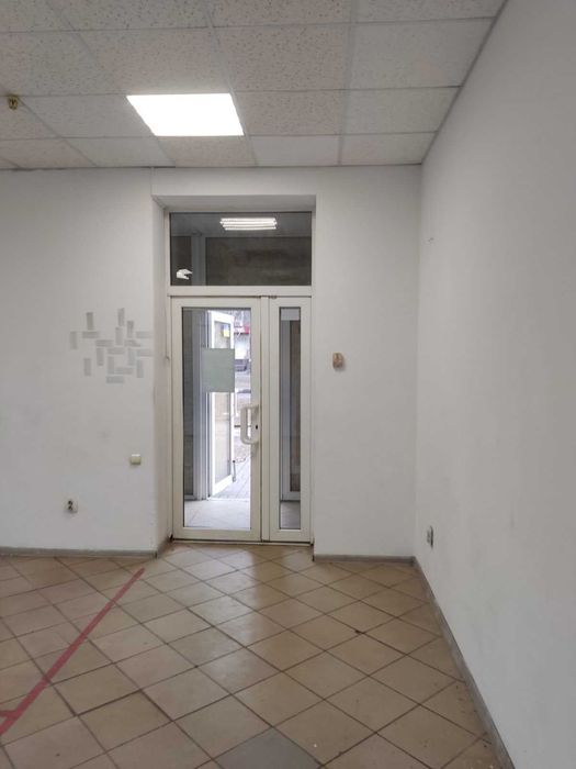 Оренда комерційного приміщення під магазин, аптеку та інше в Нікополі