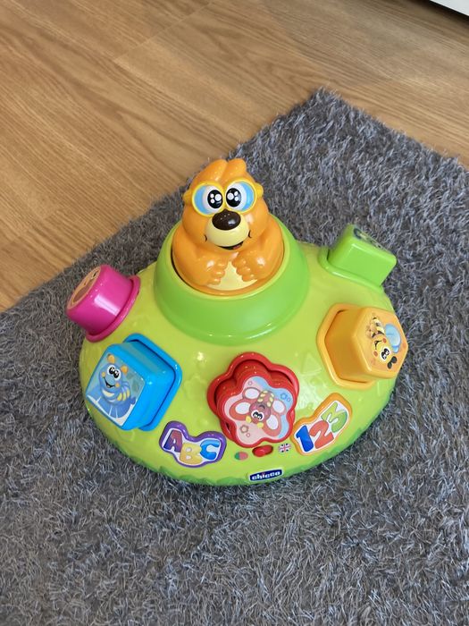 Brinquedo chicco mais de 12m esta  novo