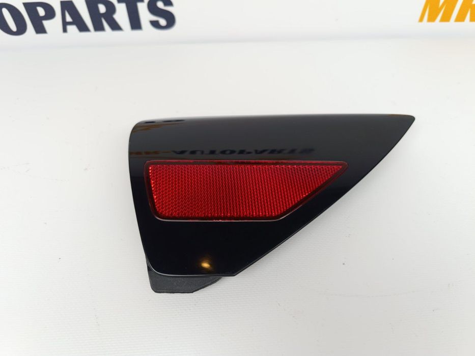 Відбивач катафот заднього правого крила Tesla Model 3/Y ОРИГІНАЛ