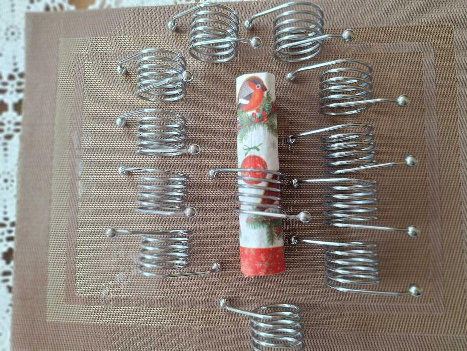 Metalowe obrączki na serwetki