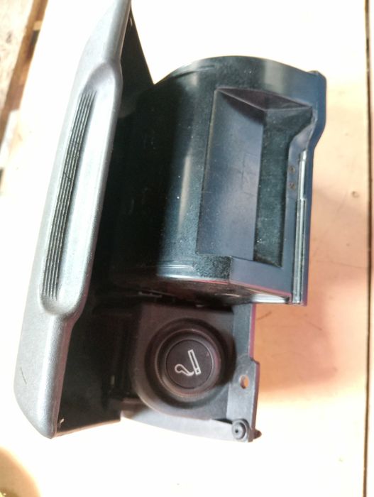 Cinzeiro Opel Corsa B 1.5 td