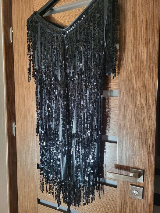 Sukienka wizytowa cekiny frędzle roz 38