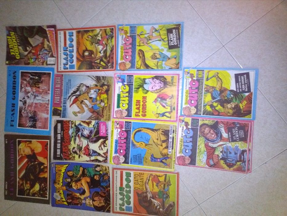 FLASH GORDON 14 livros alguns antigos