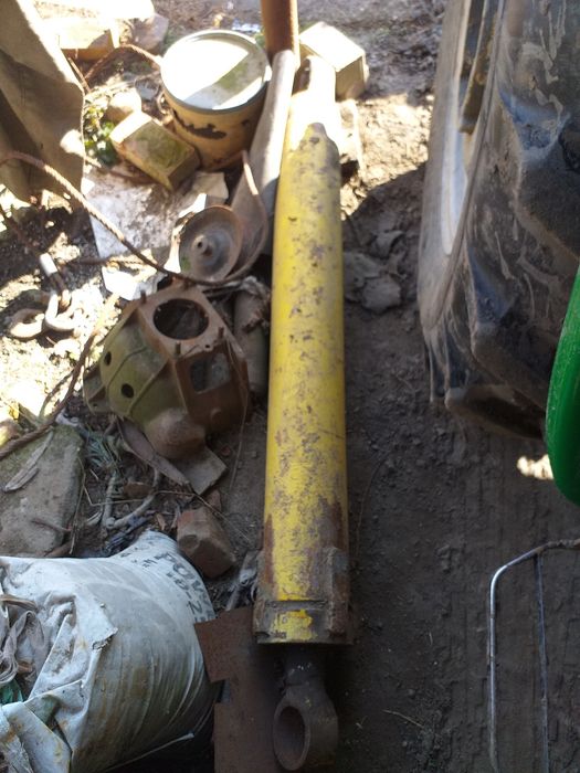 Silownik srodkowy warynski k 406 408