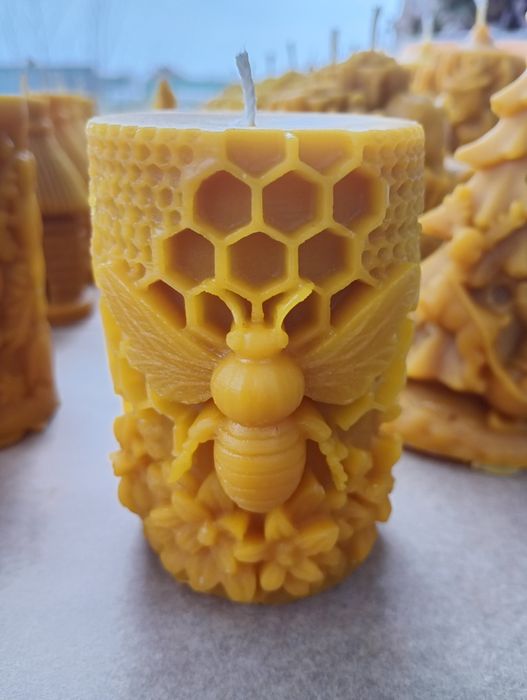 Świece z wosku pszczelego