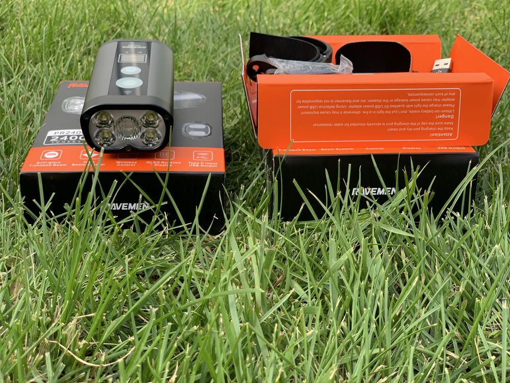 НОВАЯ.Вело фара RAVEMEN PR2400
