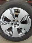 Felgi e-tron Audi R19 z oponami bridgestone 255/55/R19