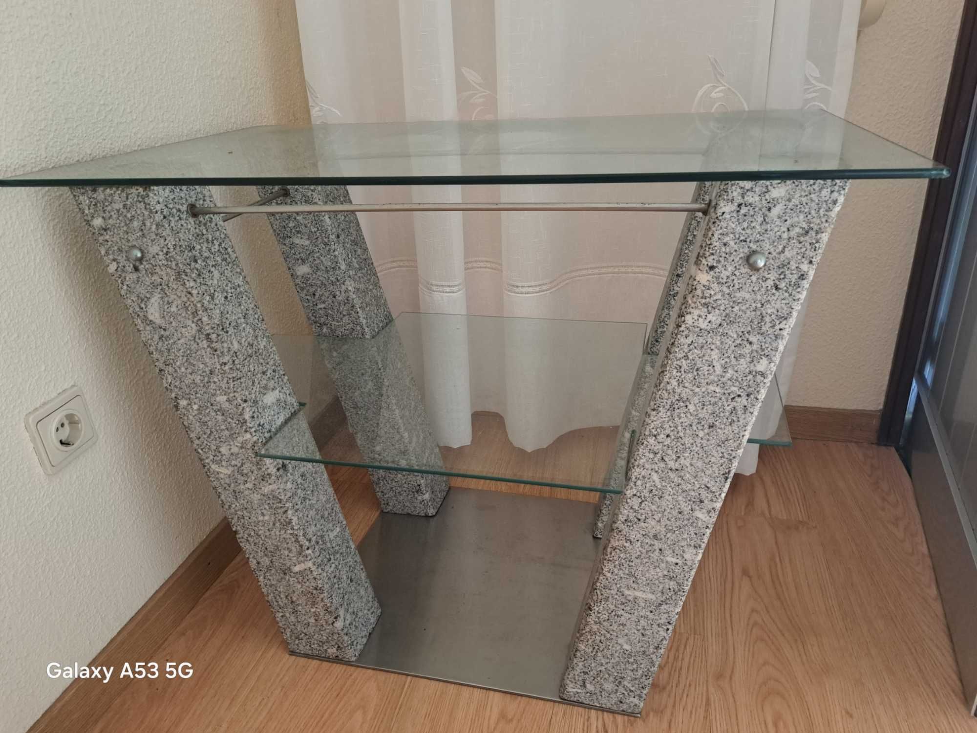 Mesa de vidro inox e granito