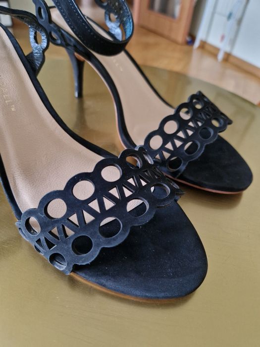 Sandalki na obcasie 38 39 czarne Loeffler Randall