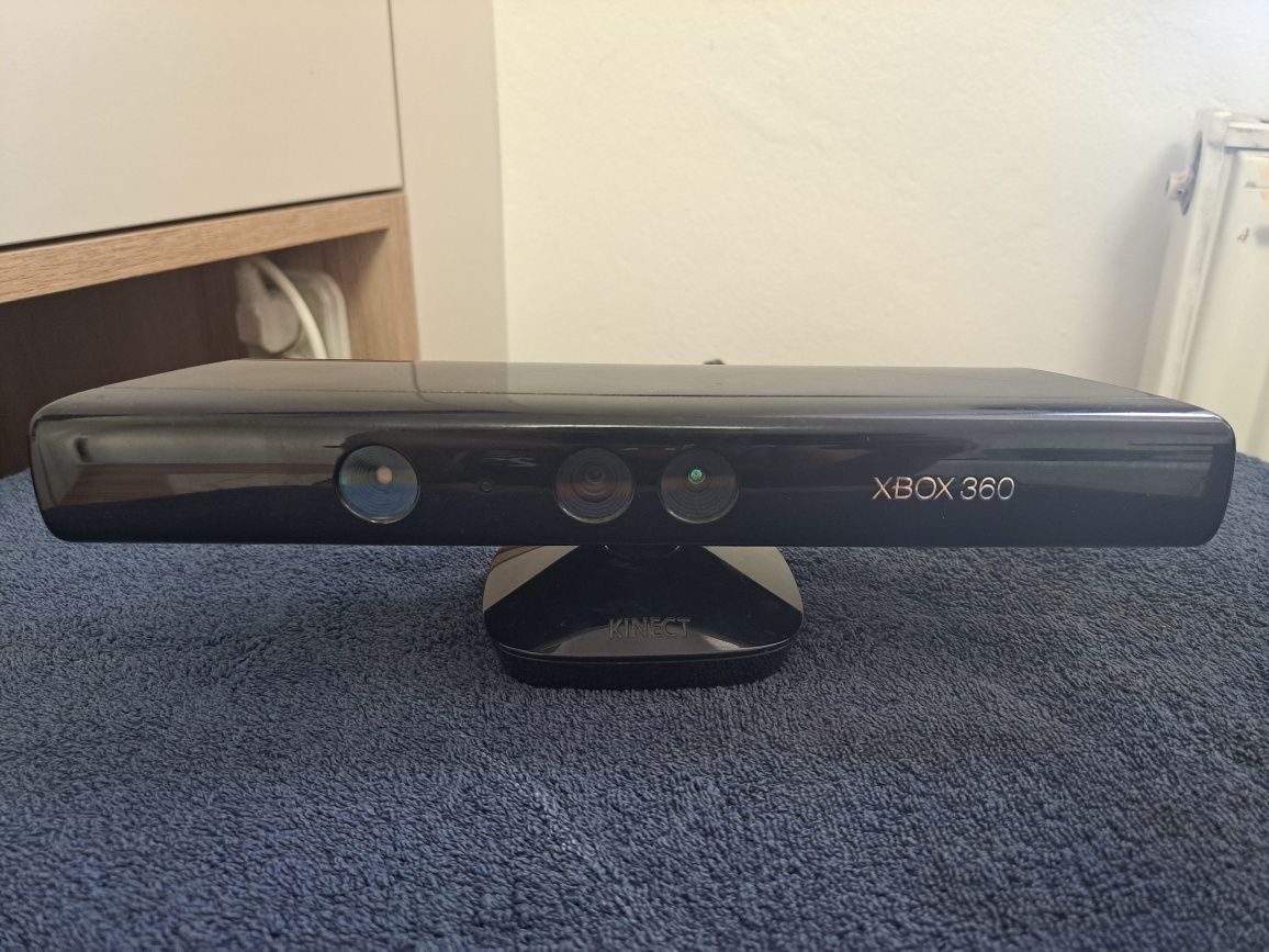 Zestaw Kinect Xbox 360 + Kinect Adventures