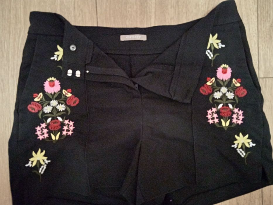 Spodenki Orsay z haftem r. 36