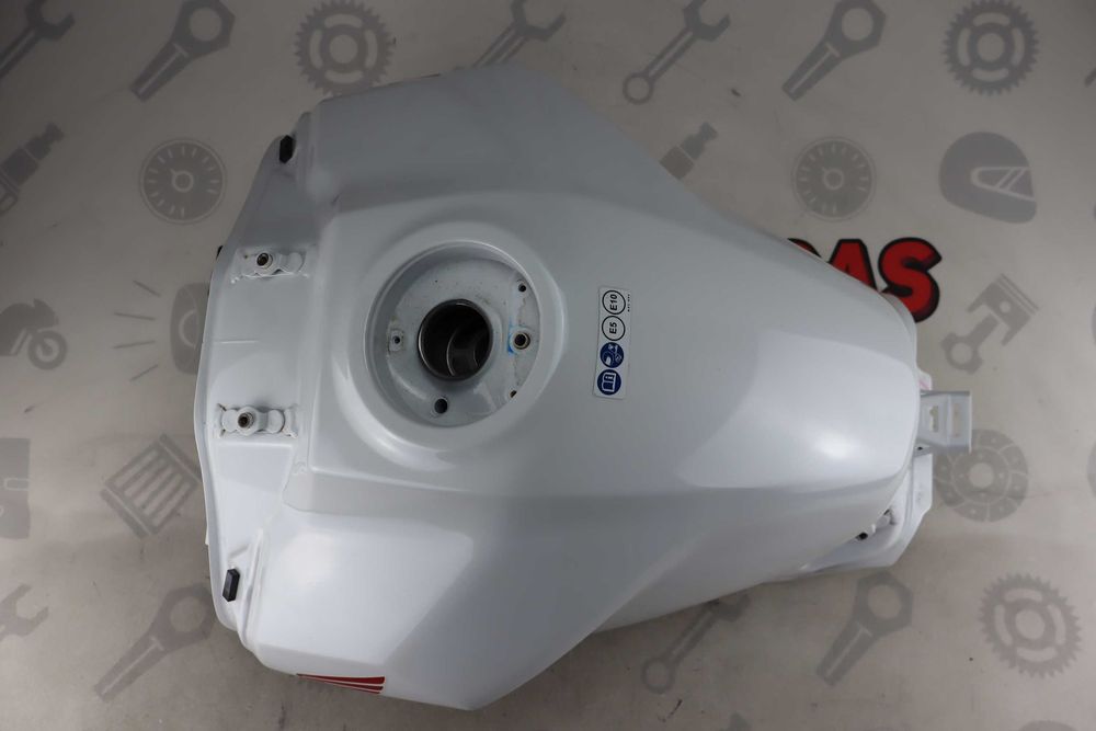 Deposito de combustivel Cb650 F 2016.