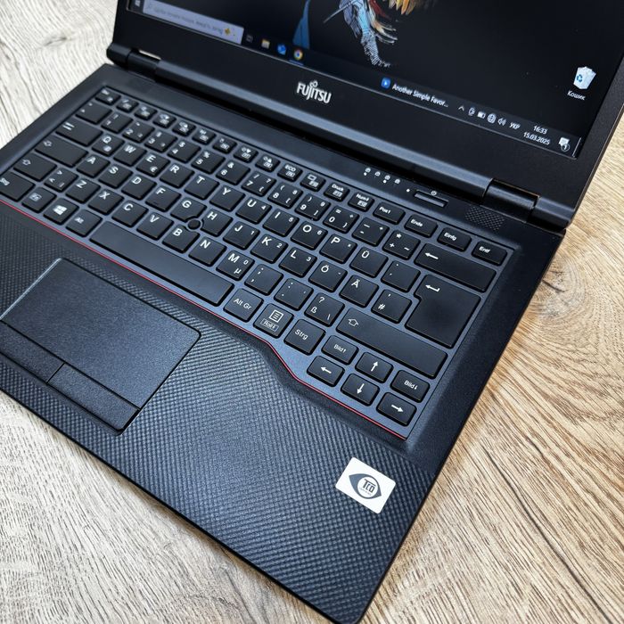Ноутбук Fujitsu Lifebook E5411  i3-1115G4/16Gb/256SSD FHD-IPS