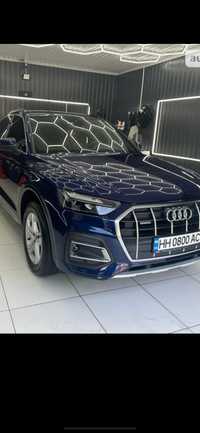 Продам автомобиль Audi Q5