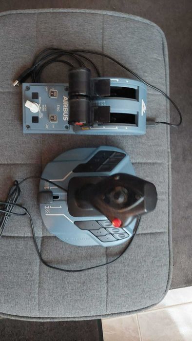 Joystick + Quadrante Thrustmaster TCA Officer Pack Airbus Edition PC