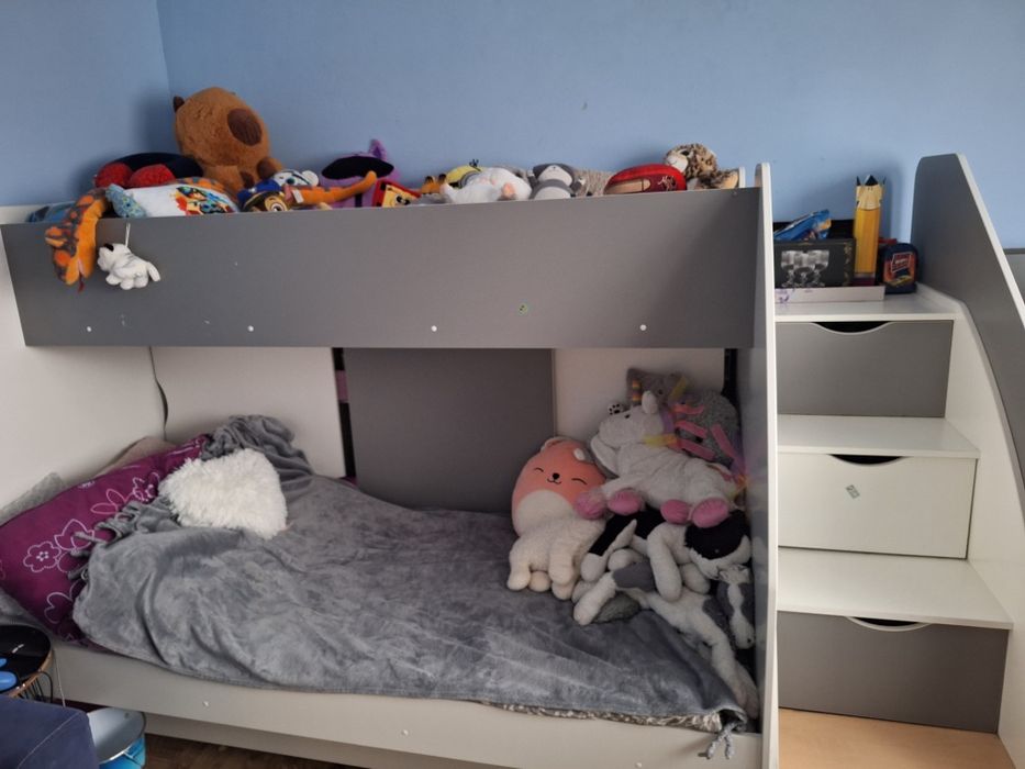 Duże silidne łozko pietrowe