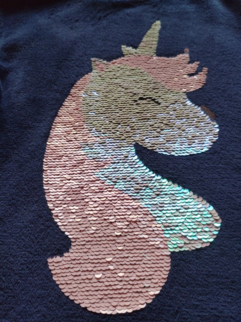 Bluza z cekinowym jednorożcem