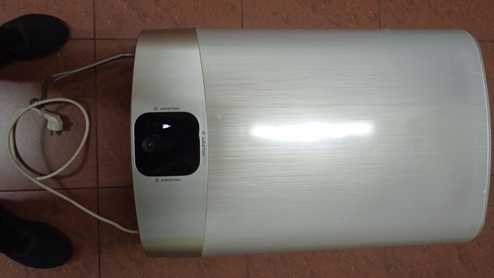 Bojler elektryczny wiszący Ariston