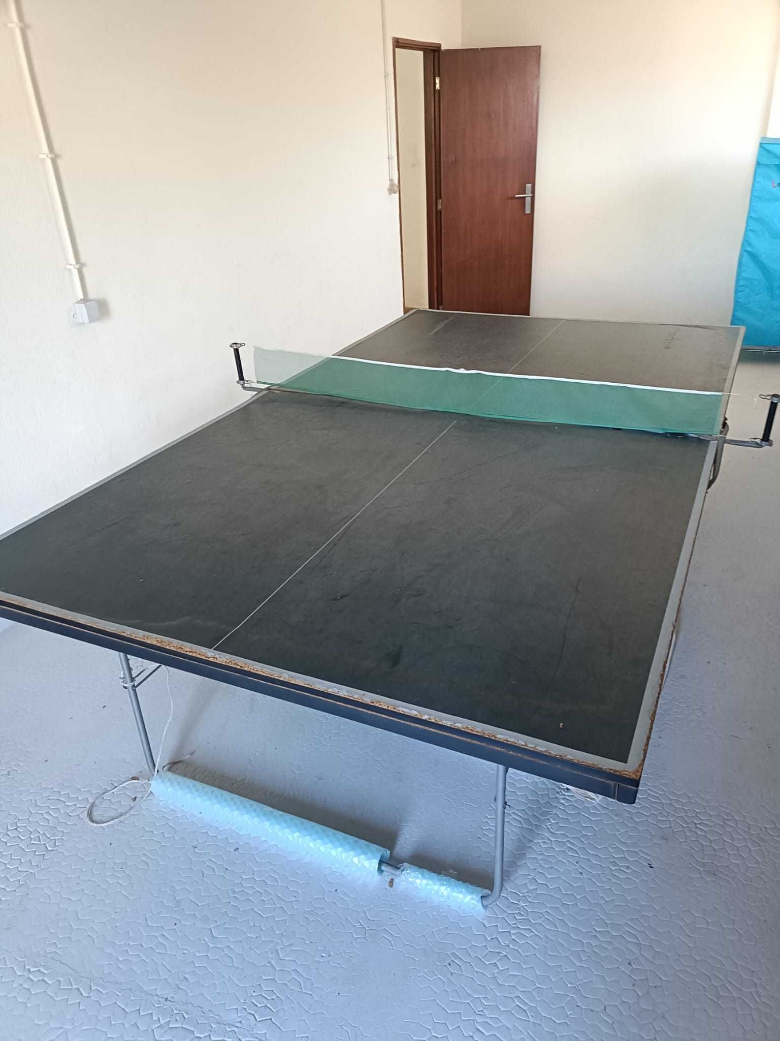 Mesa de Ping Pong em mau estado