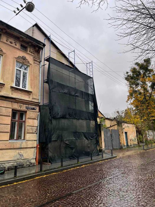 Продаж будинку Пекарська, заготовка під готель, 700м2