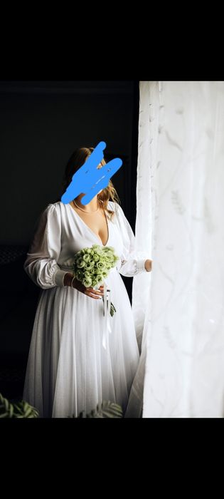 Suknia ślubna brokatowa