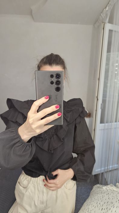 Блуза чорного цвета