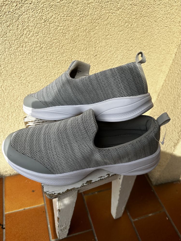 Buty z bardzo miękka wkladka