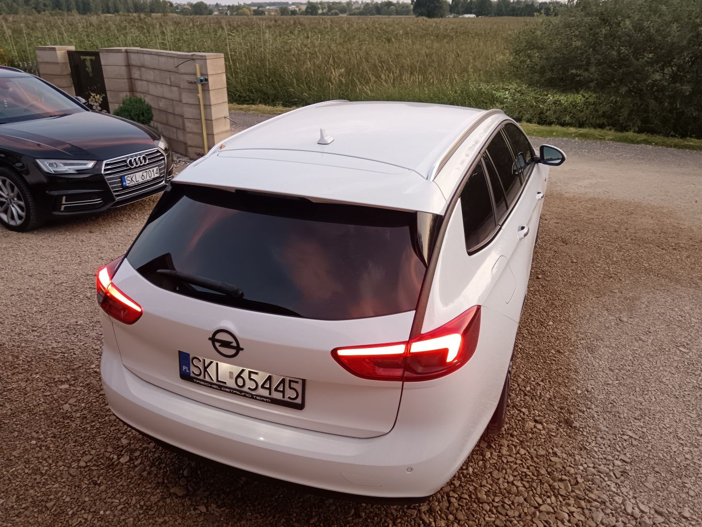 Insignia B bogata wersja full led radar kamery