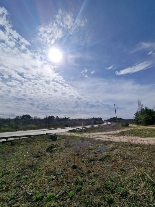 Продам землю 1.1 га ,фасад