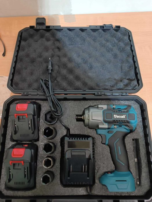 Nowy Klucz Udarowy Akumulatorowy 18V 1300Nm + 2 Baterie 5Ah Ładowarka