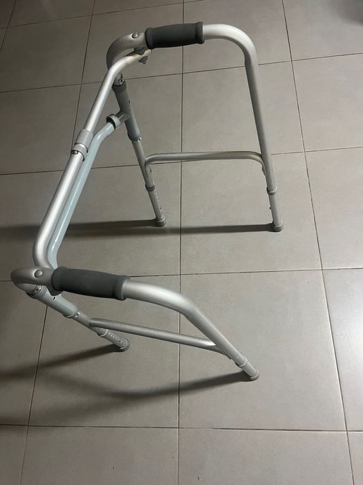 Andarilho fixo em aluminio