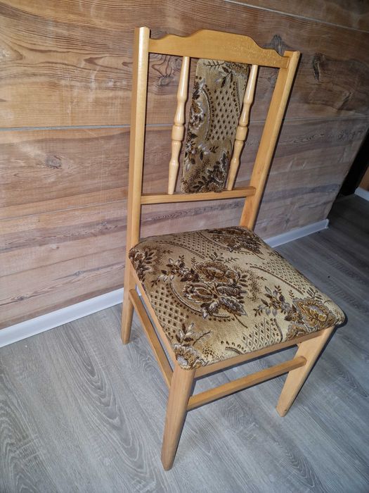 Sprzedam komplet 12 krzeseł