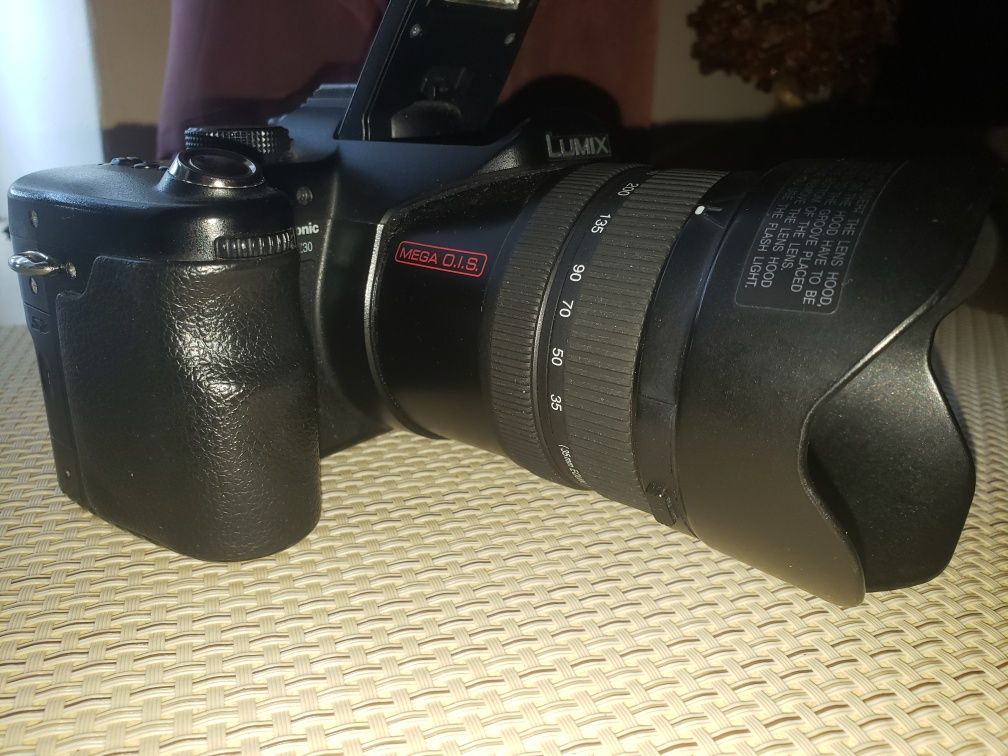 Panasonic Lumix DMC-FZ30 -digitaali kamera