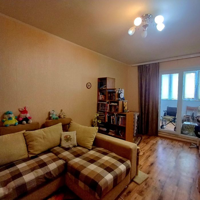 3-кімнатна на мкн Східний - 2