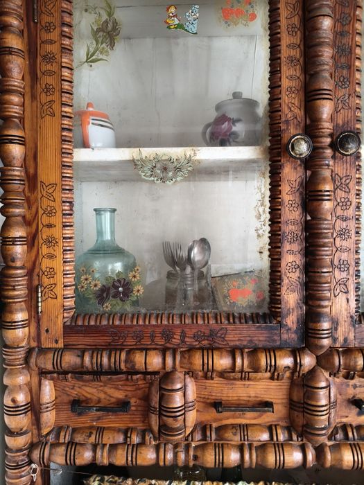 Шафа ручної роботи