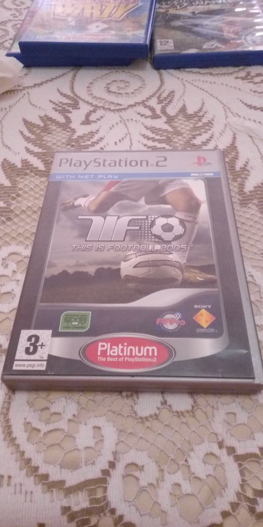 Jogo PS2 "This is Football 2005"