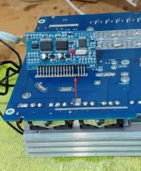 Микропроцессор платы чистого синуса CH32F030F3P6