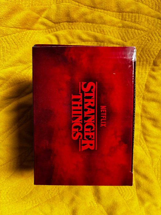 Stranger Things Hawkins '85 Kubek