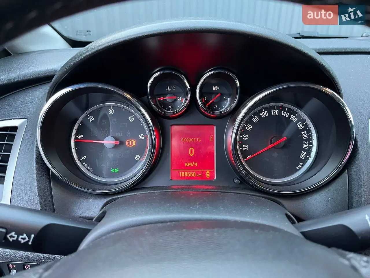 Opel Astra J 2013