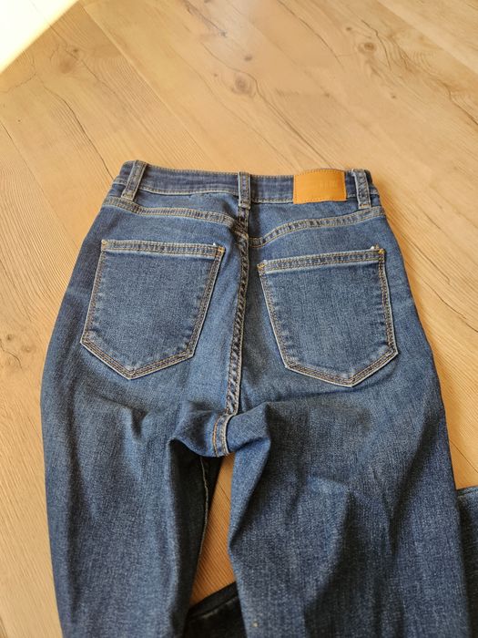 Spodnie jeansy skinny Bershka XS