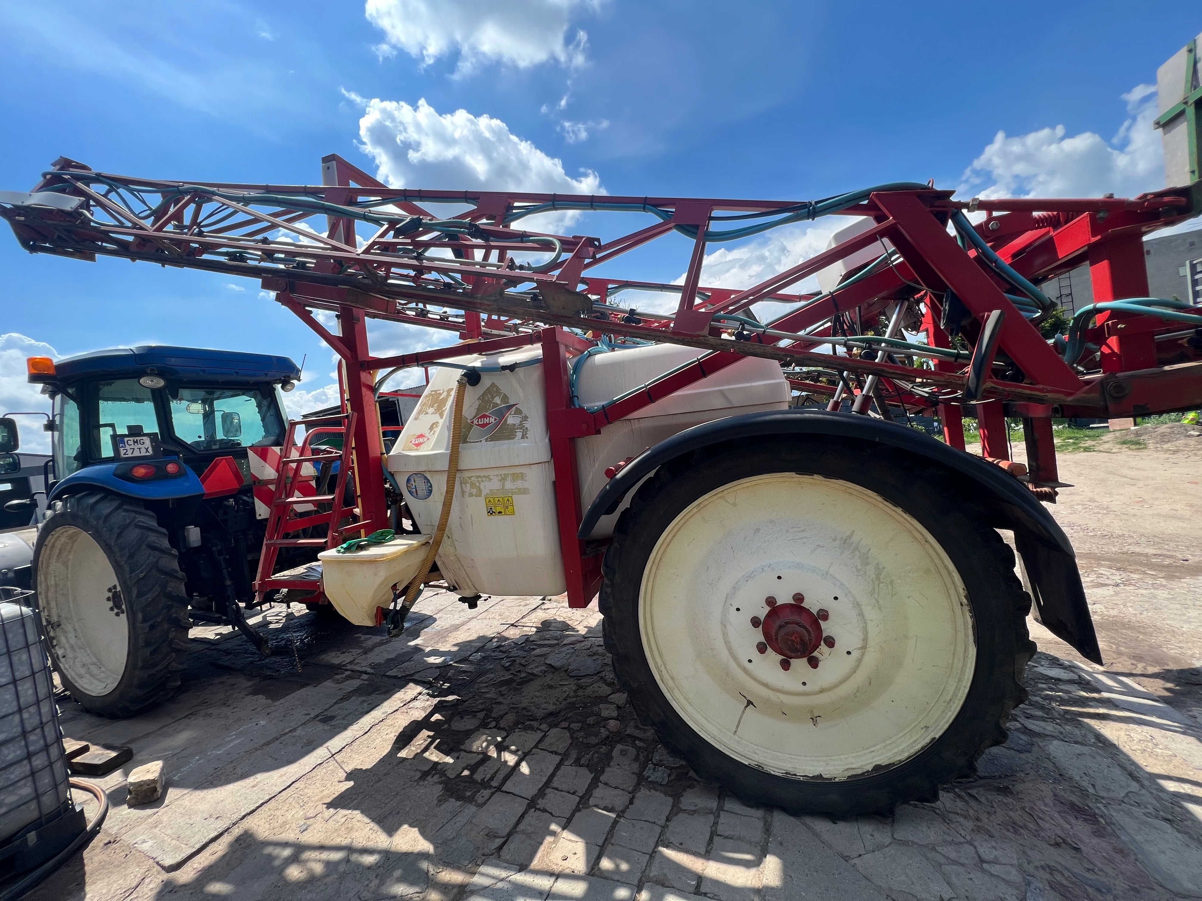 Sprzedam opryskiwacz Kuhn 24m, 21 m zadbany