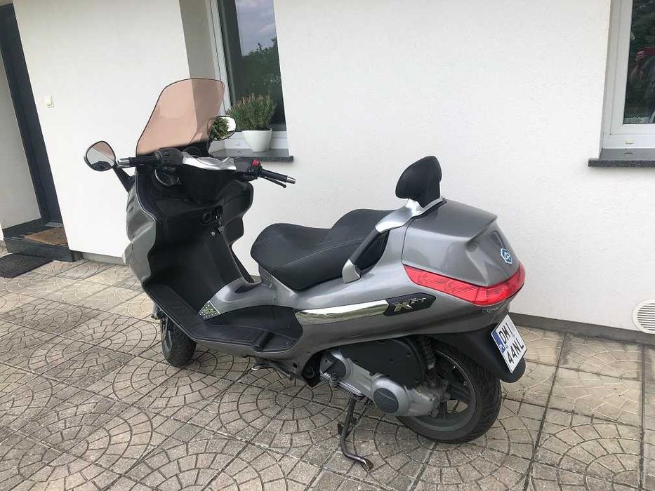 PIAGGIO XEVO 250ie rok 2011