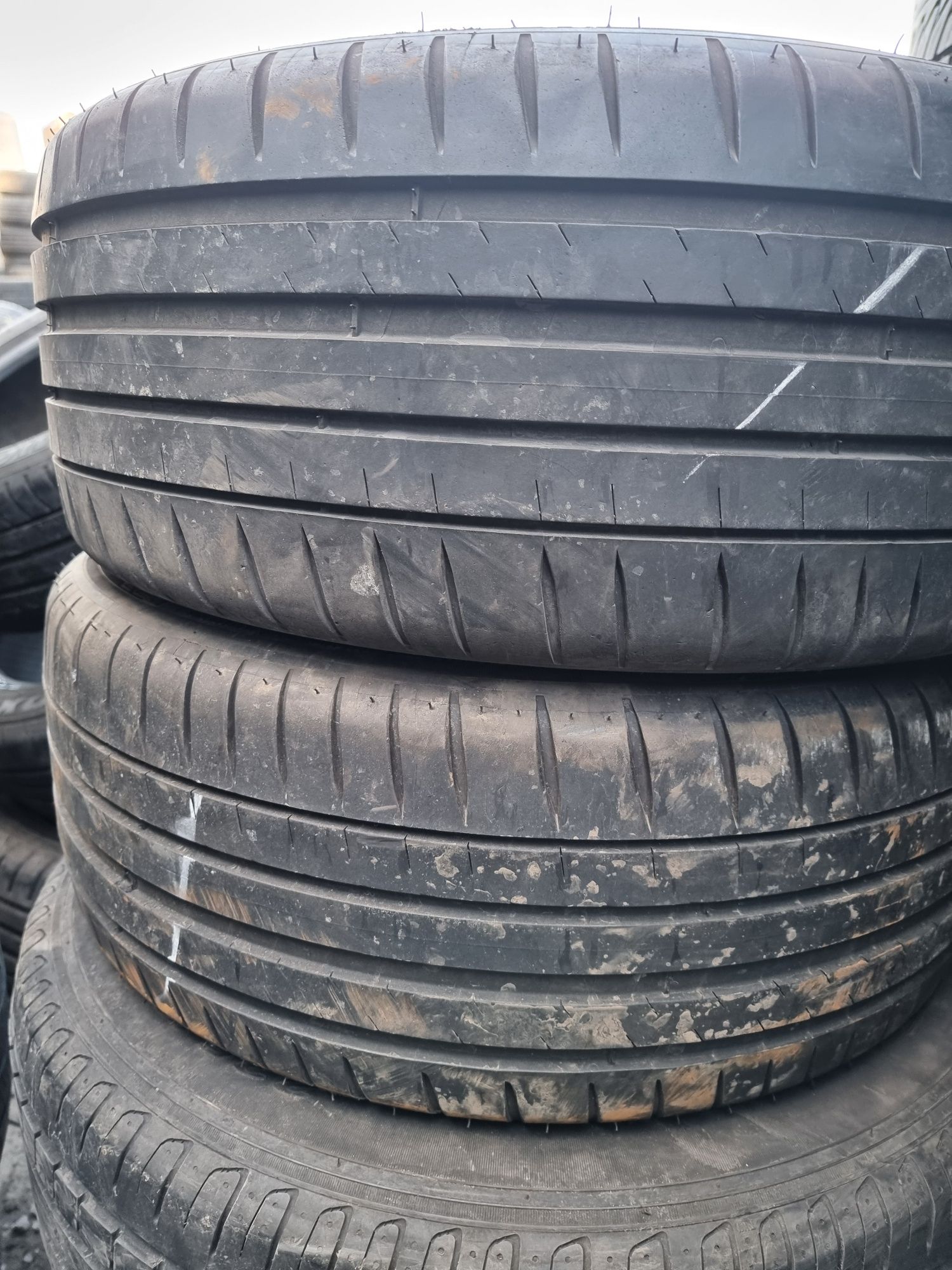 225/40r18 Michelin Pilot Sport 4