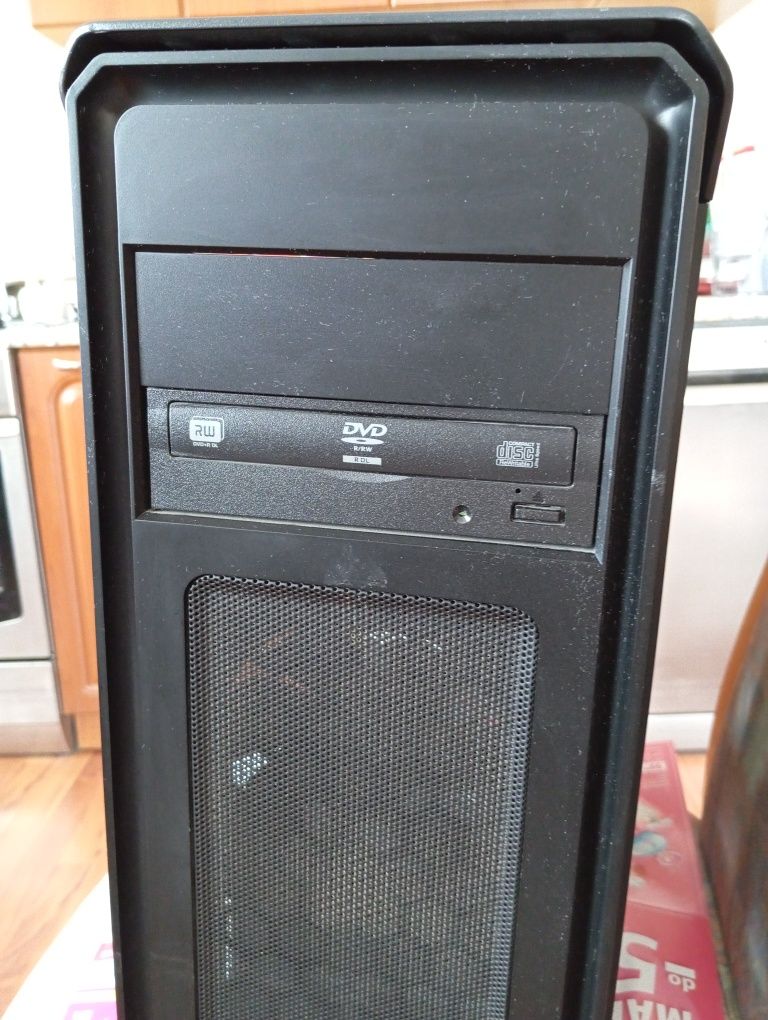 Komputer gamingowy i7-7700 GTX 1060 6GB