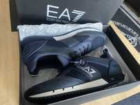 Nowe buty Armani 100% oryginalne Roz . 44  28 cm